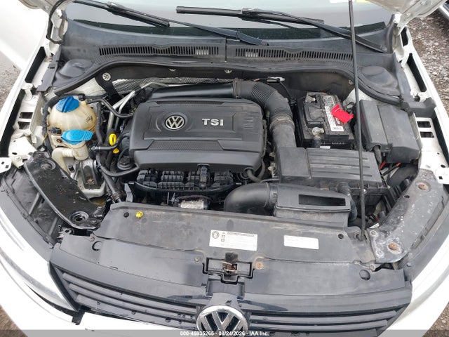 2014 Volkswagen Jetta 1.8t Se მანქანა იყიდება აუქციონზე, vin: 3VWD17AJ1EM417840, აუქციონის ნომერი: 45935265