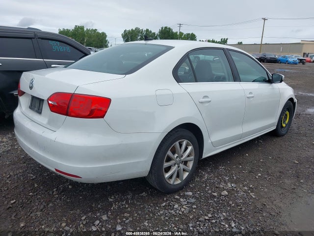2014 Volkswagen Jetta 1.8t Se მანქანა იყიდება აუქციონზე, vin: 3VWD17AJ1EM417840, აუქციონის ნომერი: 45935265