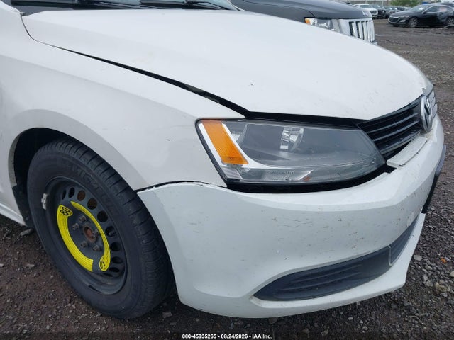 2014 Volkswagen Jetta 1.8t Se მანქანა იყიდება აუქციონზე, vin: 3VWD17AJ1EM417840, აუქციონის ნომერი: 45935265