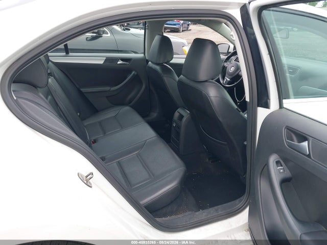 2014 Volkswagen Jetta 1.8t Se მანქანა იყიდება აუქციონზე, vin: 3VWD17AJ1EM417840, აუქციონის ნომერი: 45935265