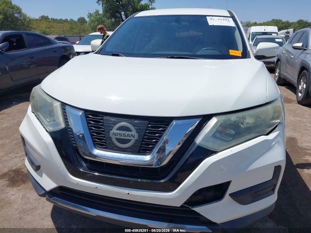 2017 Nissan Rogue S მანქანა იყიდება აუქციონზე, vin: 5N1AT2MT2HC835194, აუქციონის ნომერი: 45935281
