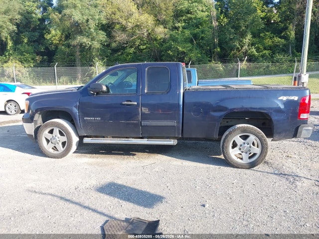 45935285 :رقم المزاد ، 1GT220CG9BZ338622 vin ، 2011 Gmc Sierra 2500hd Sle مزاد بيع