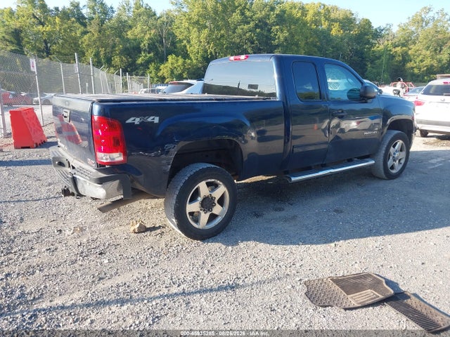 45935285 :رقم المزاد ، 1GT220CG9BZ338622 vin ، 2011 Gmc Sierra 2500hd Sle مزاد بيع