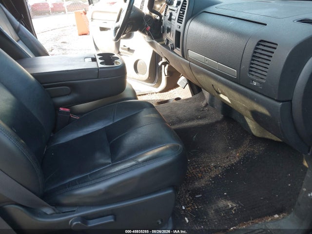45935285 :رقم المزاد ، 1GT220CG9BZ338622 vin ، 2011 Gmc Sierra 2500hd Sle مزاد بيع