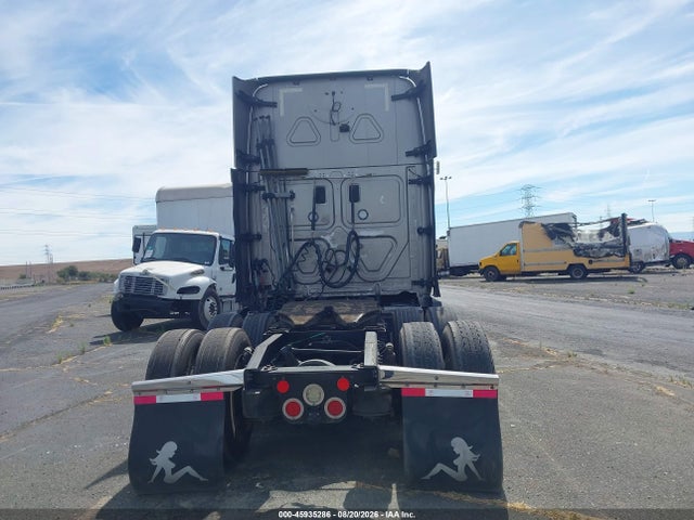 2016 Freightliner Cascadia 125 მანქანა იყიდება აუქციონზე, vin: 3AKJGLDR4GSGV7788, აუქციონის ნომერი: 45935286
