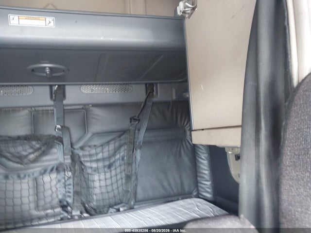 Freightliner Cascadia 125 2016 3AKJGLDR4GSGV7788 Image 19
