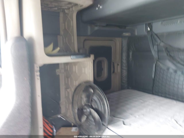 Freightliner Cascadia 125 2016 3AKJGLDR4GSGV7788 Image 14