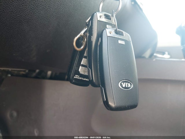 KNDME5C16G6112135 KIA Sedona Sx Luxury