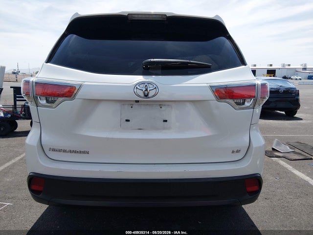 Toyota Highlander Le V6 2015 5TDZKRFHXFS089813 Image 16