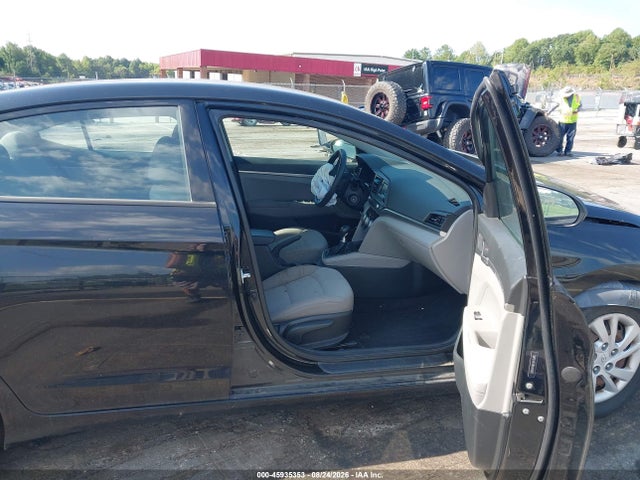 2019 Hyundai Elantra Se მანქანა იყიდება აუქციონზე, vin: 5NPD74LF9KH419362, აუქციონის ნომერი: 45935353