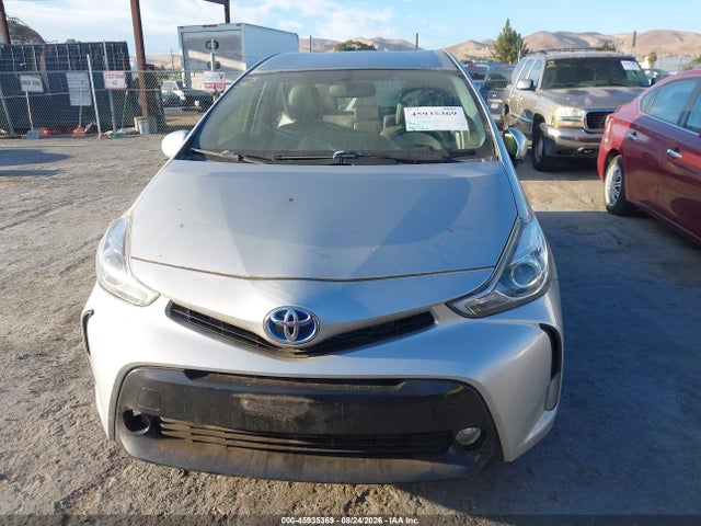 Toyota Prius V Five 2017 JTDZN3EUXHJ072948 Image 12