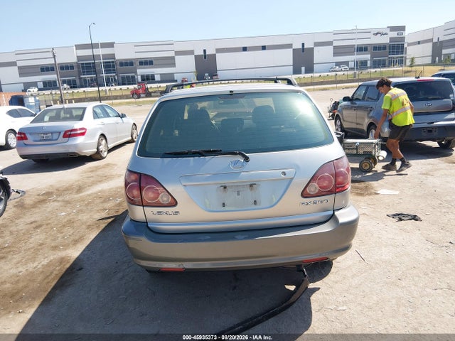 45935373 :رقم المزاد ، JT6GF10U4Y0067211 vin ، 2000 Lexus Rx 300 مزاد بيع