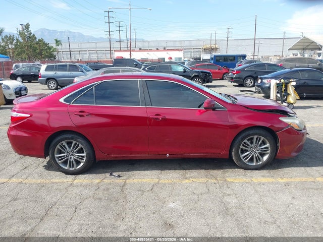 4T1BF1FK1HU664765 Toyota CAMRY SE