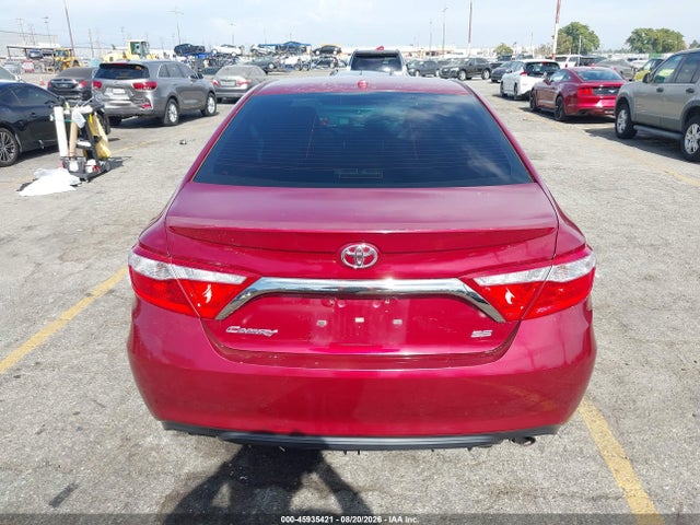 4T1BF1FK1HU664765 Toyota CAMRY SE