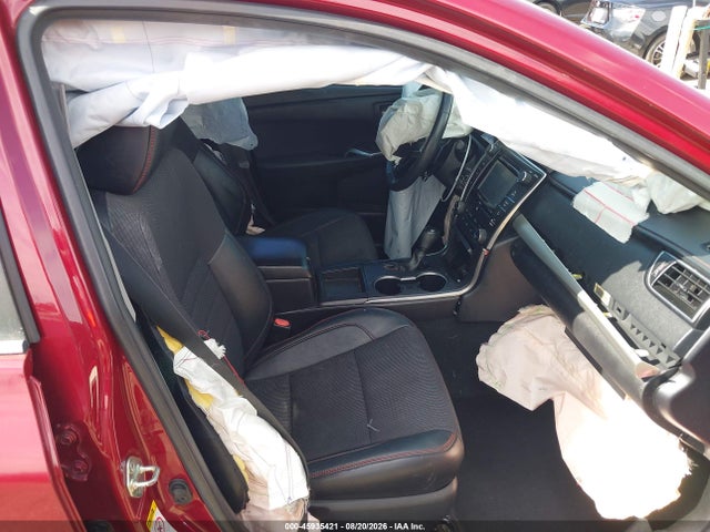 4T1BF1FK1HU664765 Toyota CAMRY SE