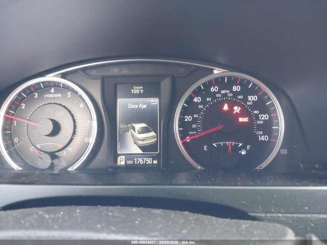 4T1BF1FK1HU664765 Toyota CAMRY SE