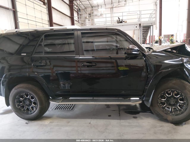 Toyota 4RUNNER SR5 2014 JTEBU5JR3E5174688 Image 14