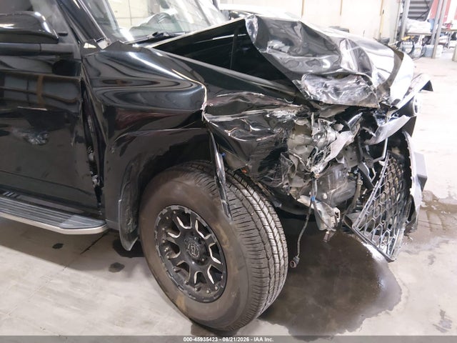 Toyota 4RUNNER SR5 2014 JTEBU5JR3E5174688 Image 6
