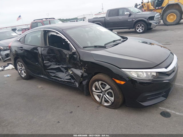 45935466 :رقم المزاد ، 2HGFC2F51JH582060 vin ، 2018 Honda Civic Lx مزاد بيع