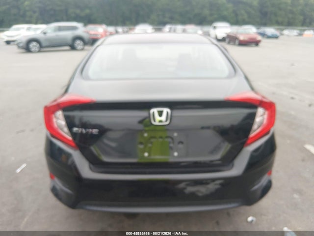 Продажа на аукционе авто 2018 Honda Civic Lx, vin: 2HGFC2F51JH582060, номер лота: 45935466