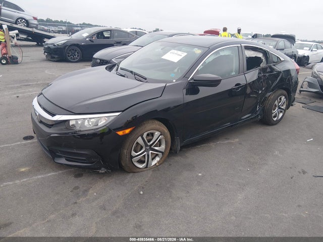 Продажа на аукционе авто 2018 Honda Civic Lx, vin: 2HGFC2F51JH582060, номер лота: 45935466