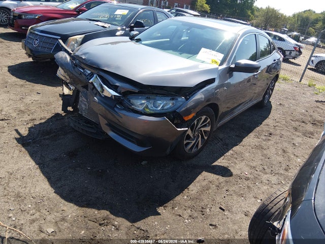 45935467 :رقم المزاد ، 19XFC2F75HE217001 vin ، 2017 Honda Civic Ex مزاد بيع