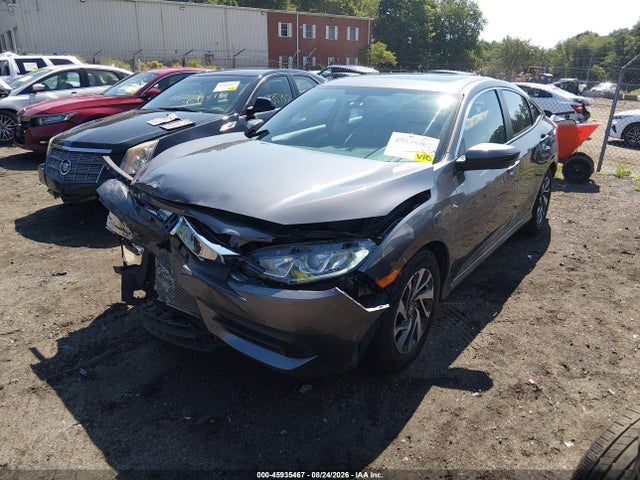 45935467 :رقم المزاد ، 19XFC2F75HE217001 vin ، 2017 Honda Civic Ex مزاد بيع