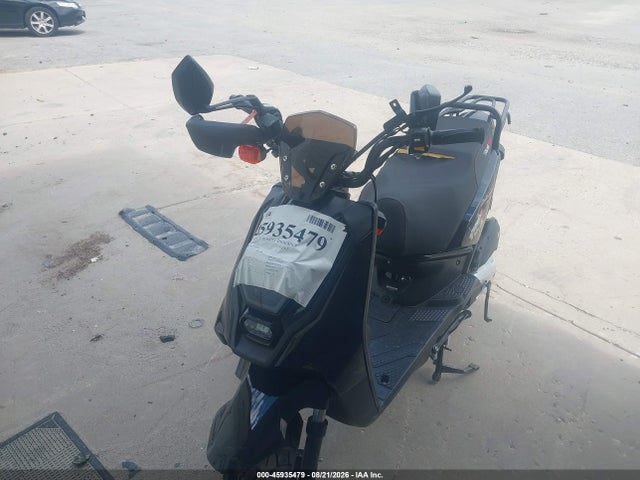45935479 :رقم المزاد ، LLPTGLHK9R1120006 vin ، 2024 Jiajue Jj200t مزاد بيع