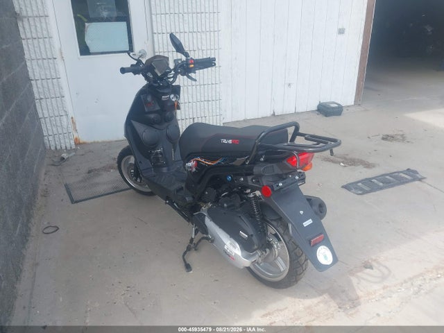 45935479 :رقم المزاد ، LLPTGLHK9R1120006 vin ، 2024 Jiajue Jj200t مزاد بيع