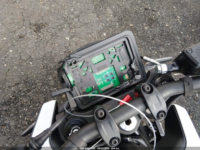 Aukcja sprzedaży 2024 Husqvarna Vitpilen 401/svartpilen 401, vin: MD2JUJ409RN210311, numer aukcji: 45935508