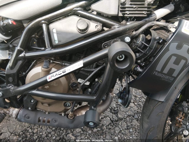 Aukcja sprzedaży 2024 Husqvarna Vitpilen 401/svartpilen 401, vin: MD2JUJ409RN210311, numer aukcji: 45935508