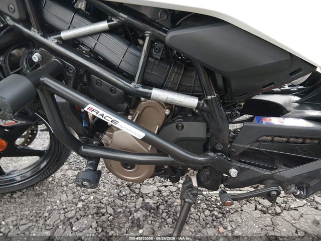 Aukcja sprzedaży 2024 Husqvarna Vitpilen 401/svartpilen 401, vin: MD2JUJ409RN210311, numer aukcji: 45935508