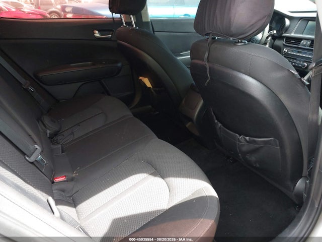 KIA Optima Lx 2018 5XXGT4L35JG256265 Image 8