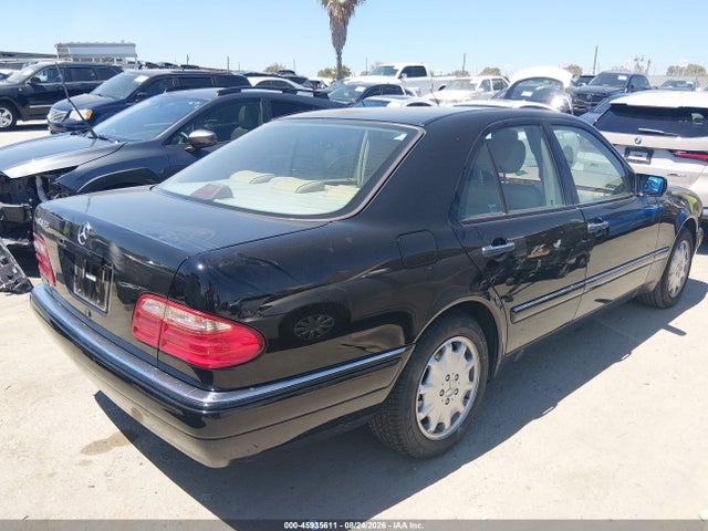 Продажа на аукционе авто 1998 Mercedes-benz E 320, vin: WDBJF65F2WA692346, номер лота: 45935611