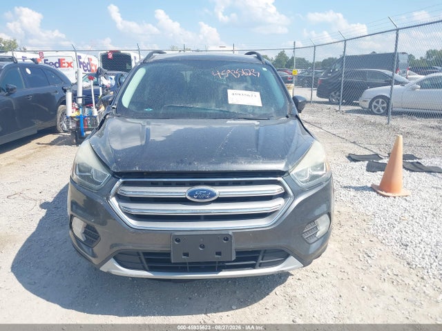 Продаж на аукціоні авто 2017 Ford Escape Se, vin: 1FMCU0GD8HUA21639, номер лоту: 45935623