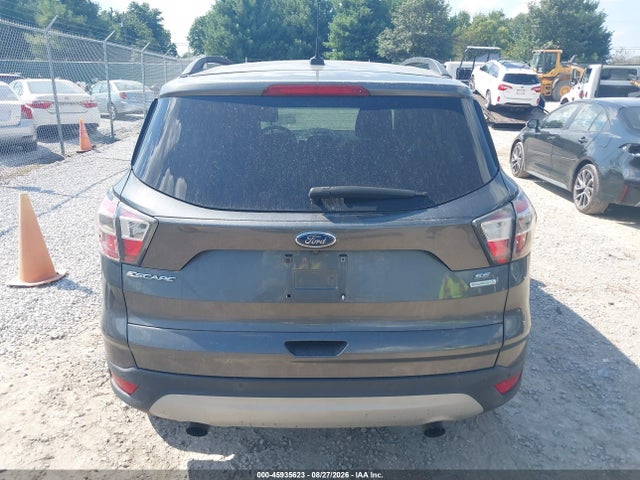 Продаж на аукціоні авто 2017 Ford Escape Se, vin: 1FMCU0GD8HUA21639, номер лоту: 45935623