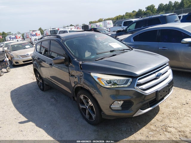Продаж на аукціоні авто 2017 Ford Escape Se, vin: 1FMCU0GD8HUA21639, номер лоту: 45935623