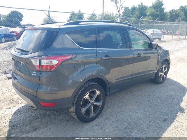 Продаж на аукціоні авто 2017 Ford Escape Se, vin: 1FMCU0GD8HUA21639, номер лоту: 45935623