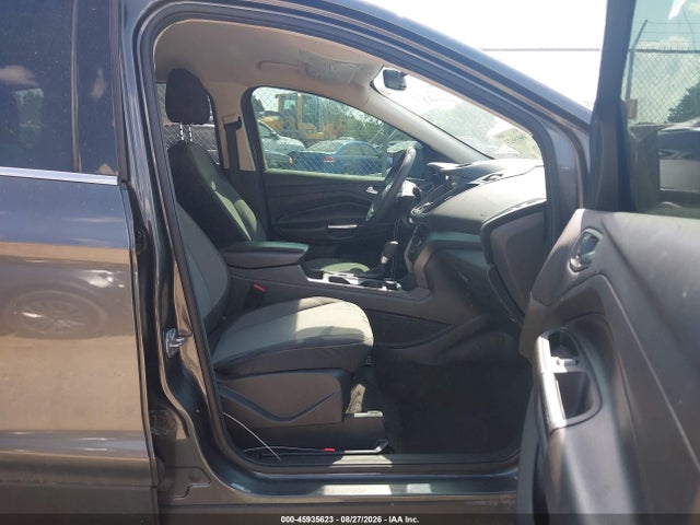 Продаж на аукціоні авто 2017 Ford Escape Se, vin: 1FMCU0GD8HUA21639, номер лоту: 45935623