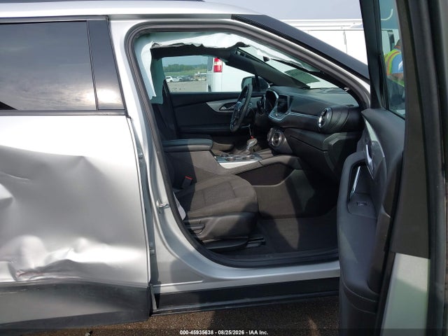 45935638 :رقم المزاد ، 3GNKBHR40NS150334 vin ، 2022 Chevrolet Blazer Awd 2lt مزاد بيع