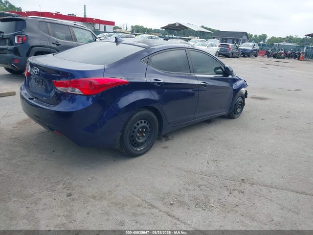 Продажа на аукционе авто 2012 Hyundai Elantra Gls, vin: 5NPDH4AE1CH142294, номер лота: 45935647