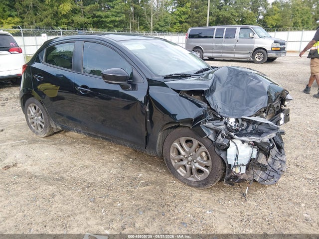 45935735 :رقم المزاد ، 3MYDLBJV5LY701885 vin ، 2020 Toyota Yaris Le مزاد بيع