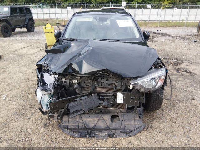 45935735 :رقم المزاد ، 3MYDLBJV5LY701885 vin ، 2020 Toyota Yaris Le مزاد بيع
