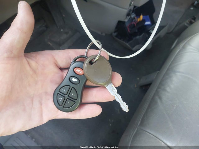 45935745 :رقم المزاد ، 2C8GP64L82R564343 vin ، 2002 Chrysler Town & Country Limited مزاد بيع