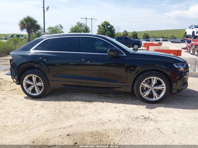 2020 Audi Q8 Premium Plus 55 Tfsi Quattro Tiptronic მანქანა იყიდება აუქციონზე, vin: WA1BVAF19LD003258, აუქციონის ნომერი: 45935821