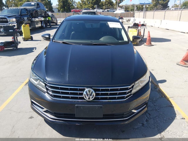 1VWBT7A39HC017887 Volkswagen Passat 1.8t Se