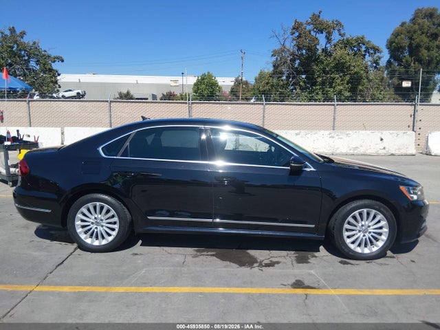 1VWBT7A39HC017887 Volkswagen Passat 1.8t Se