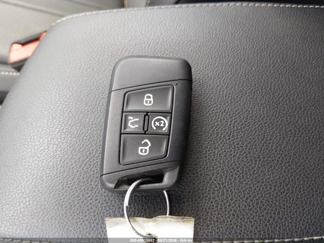 Продажа на аукционе авто 2023 Volkswagen Tiguan 2.0t Se R-line Black, vin: 3VVCB7AX3PM125997, номер лота: 45935882