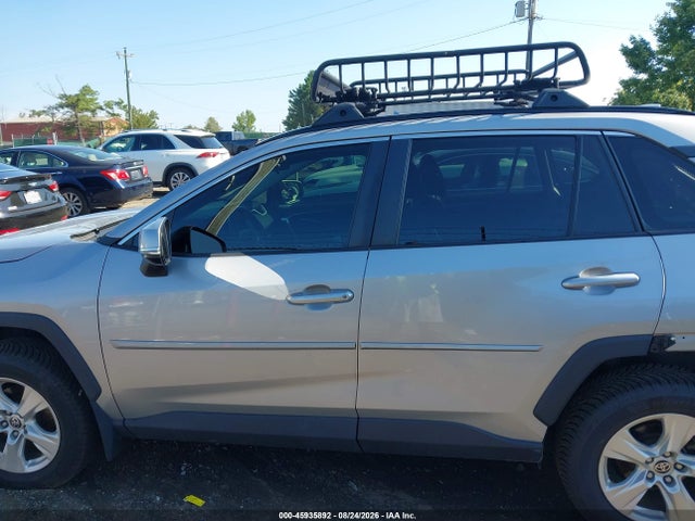 45935892 :رقم المزاد ، 2T3P1RFV2MW177766 vin ، 2021 Toyota Rav4 Xle مزاد بيع