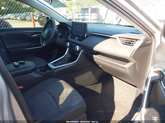 45935892 :رقم المزاد ، 2T3P1RFV2MW177766 vin ، 2021 Toyota Rav4 Xle مزاد بيع